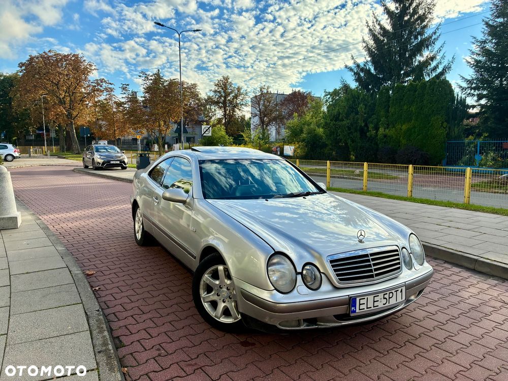 Mercedes-Benz CLK 320 - 1