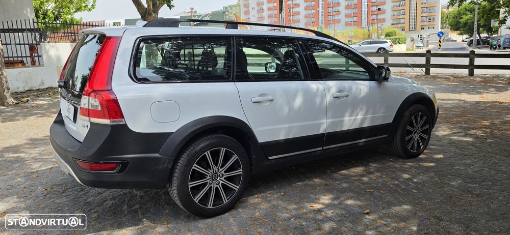 Volvo XC 70 2.0 D4 Momentum Geartronic - 3