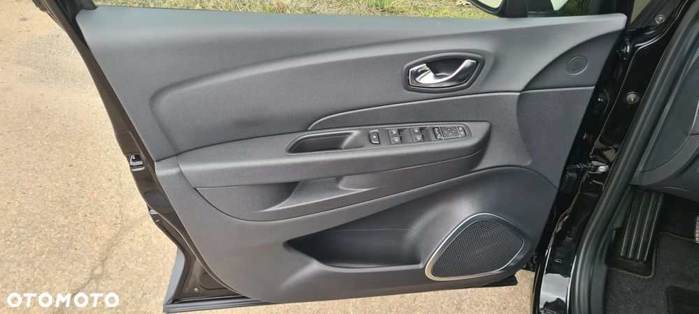 Renault Captur (ENERGY) TCe 90 INTENS - 13