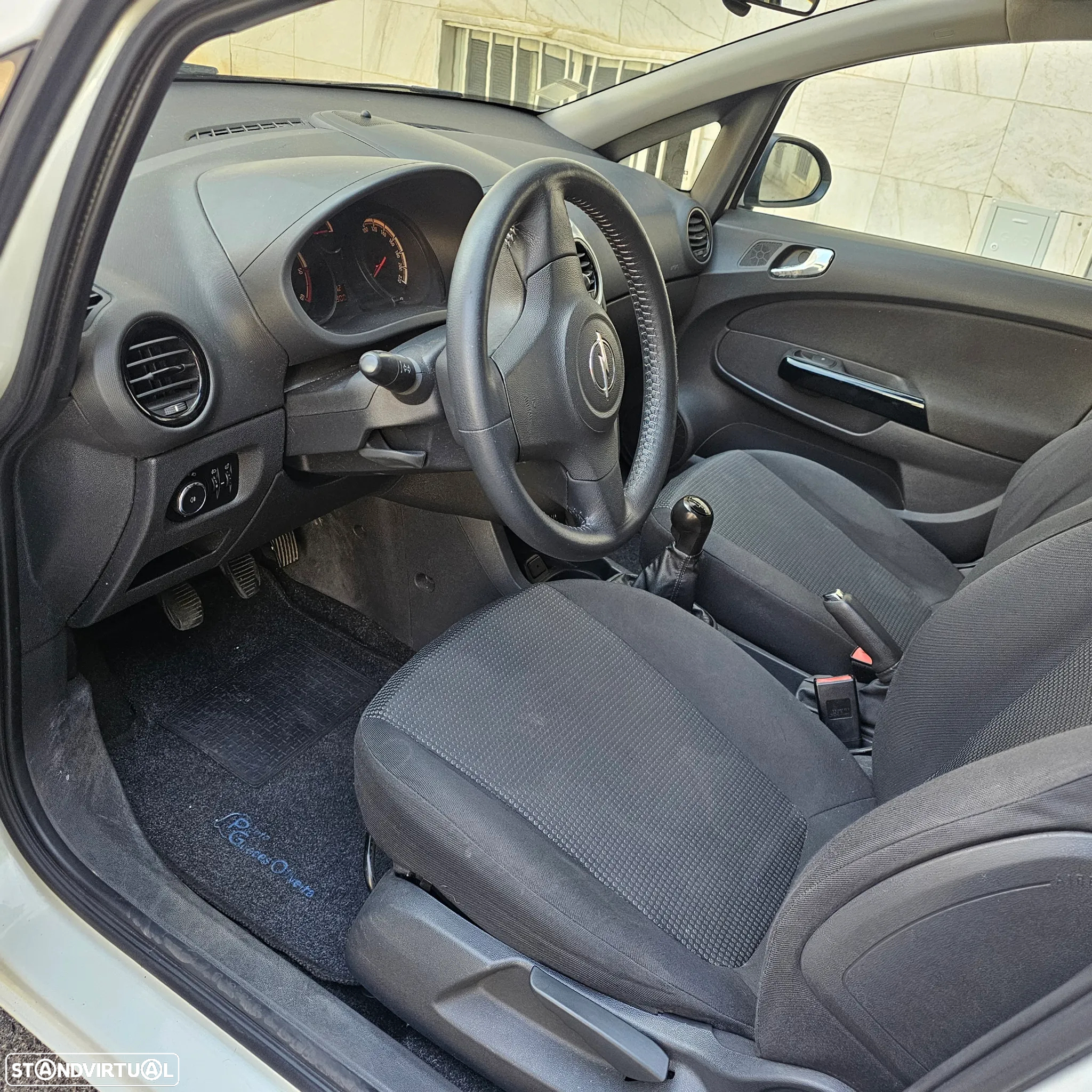 Opel Corsa 1.3 CDTi Cosmo - 16