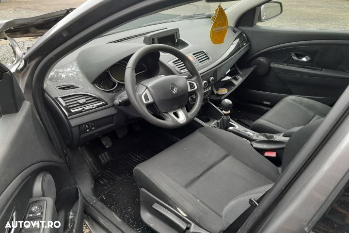 Dezmembrez Renault Laguna 3 [2007 - 2011] Grandtour wagon 1.5 dCi MT - 5