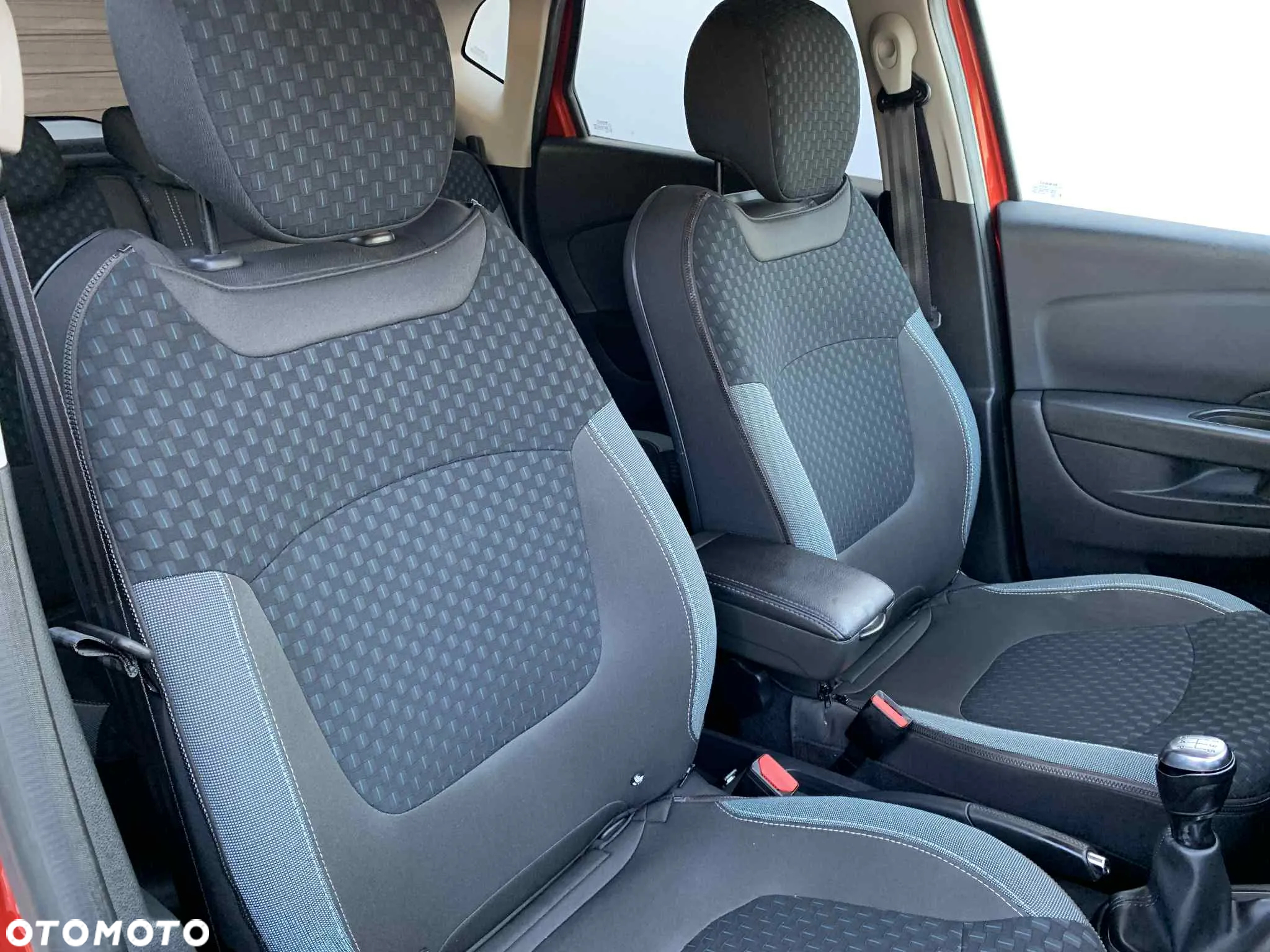 Renault Captur 1.5 dCi Intens - 11