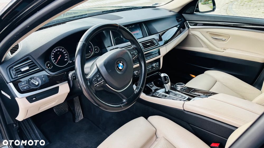BMW Seria 5 525d xDrive Luxury Line - 5