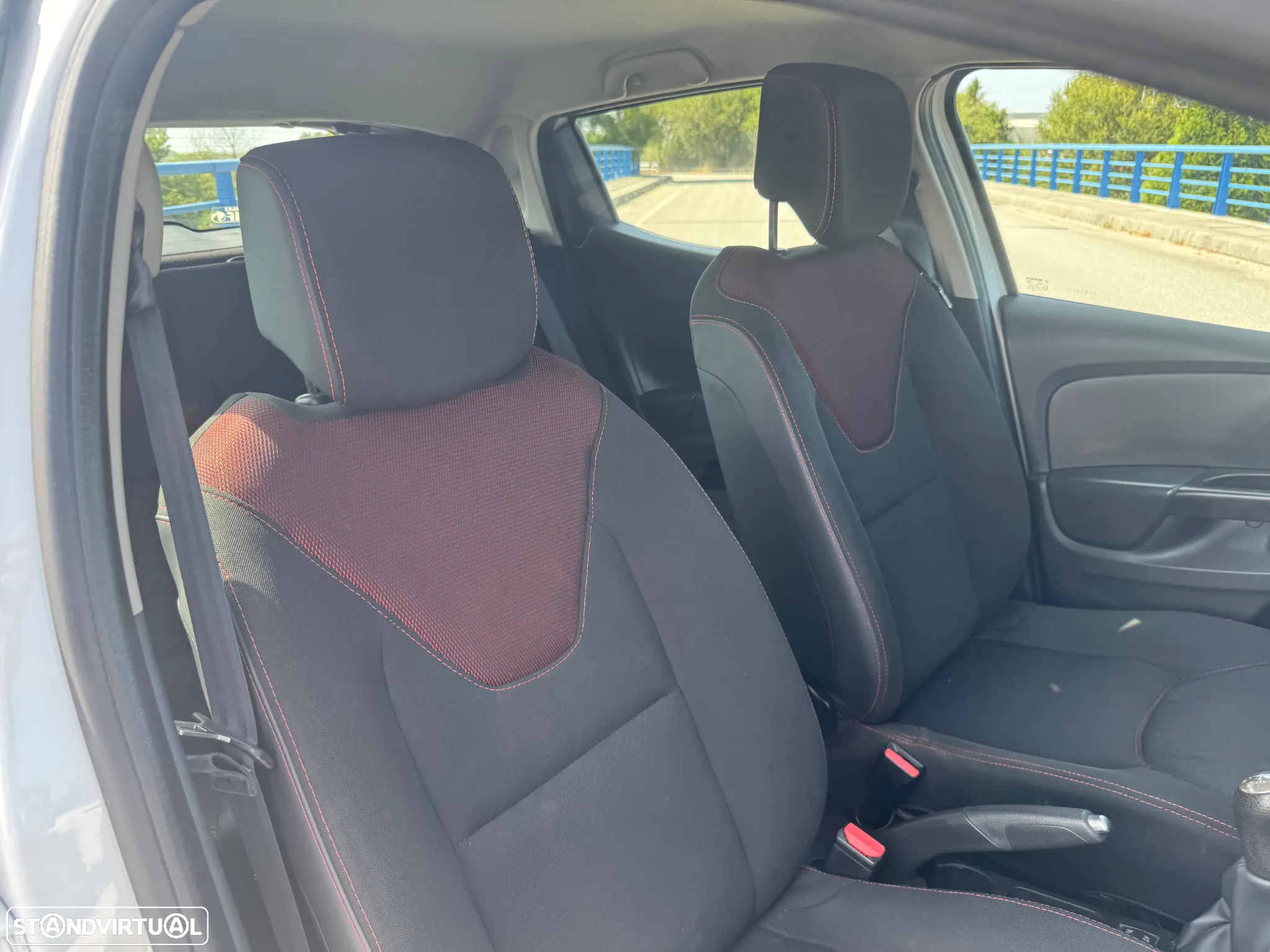 Renault Clio 1.5 dCi Comfort - 22