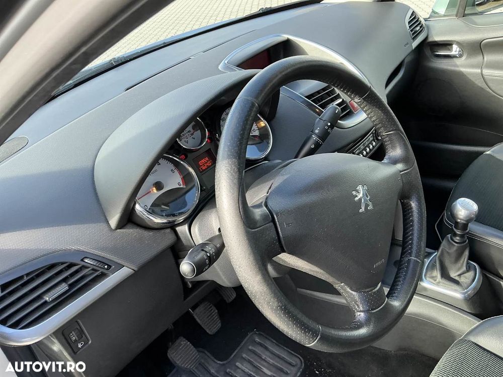 Peugeot 207 110 HDi FAP (Blue Lion) Premium - 7