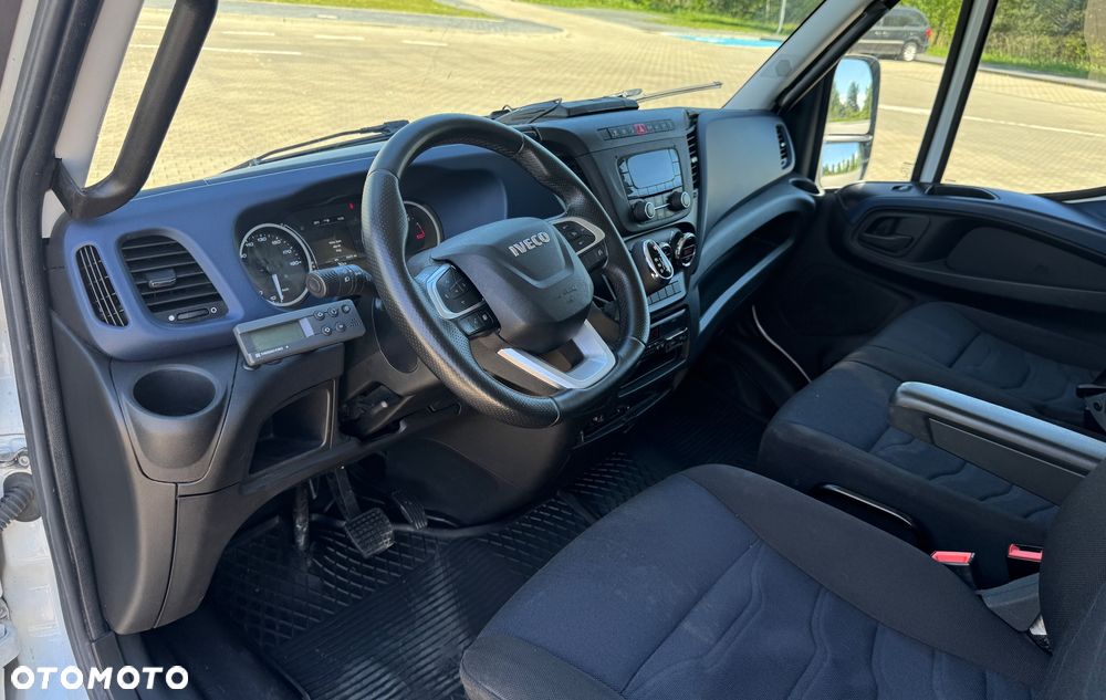 Iveco Daily‼️72C18‼️2021r 3.0 HI-MATIC Chłodnia/Mroźnia zakres -32C/+22C THERMO KING V-500 MAX Źródło Zasilania 400V Grube Ściany/Podłoga Przegroda komorowa‼️ Full LED na bliźniaku Salon Polska DMC7200kg - 19