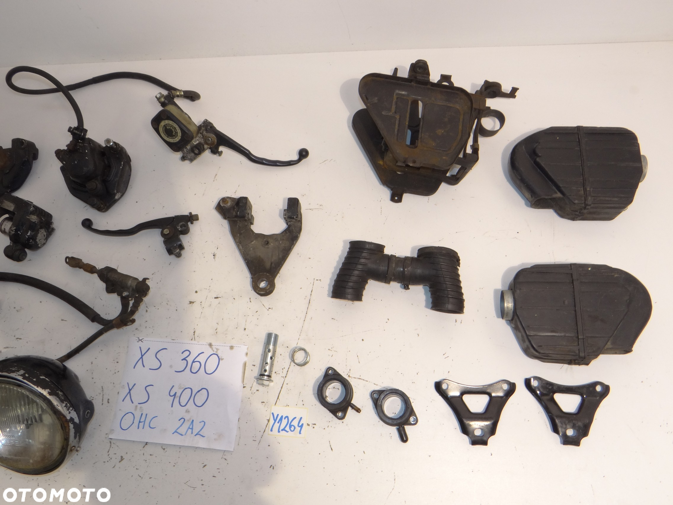 Yamaha XS 360 400 2A2 airbox skrzynka akumulatora króćce króciec zacisk hamulca pompa mocowanie lampy tablicy klakson Y1264 - 14