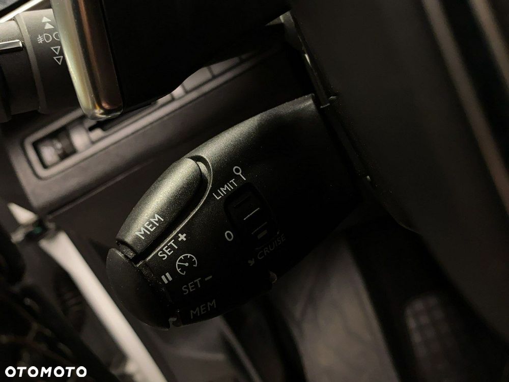 Peugeot 5008 - 25