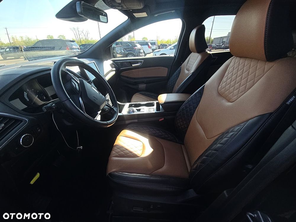 Ford Edge - 11