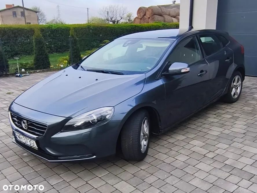 Volvo V40 T2 - 1