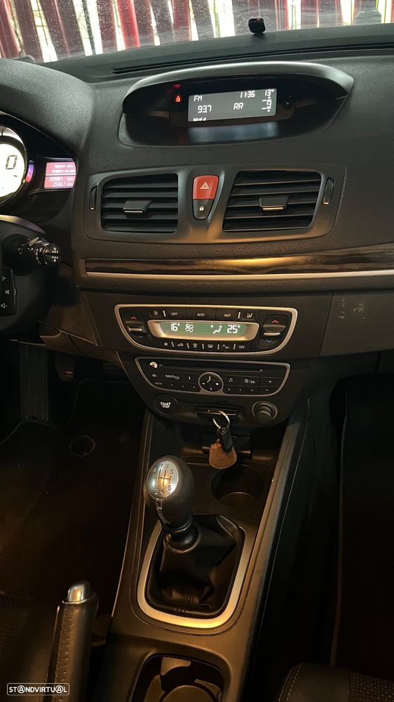 Renault Mégane Sport Tourer 1.5 dCi Dynamique S - 9