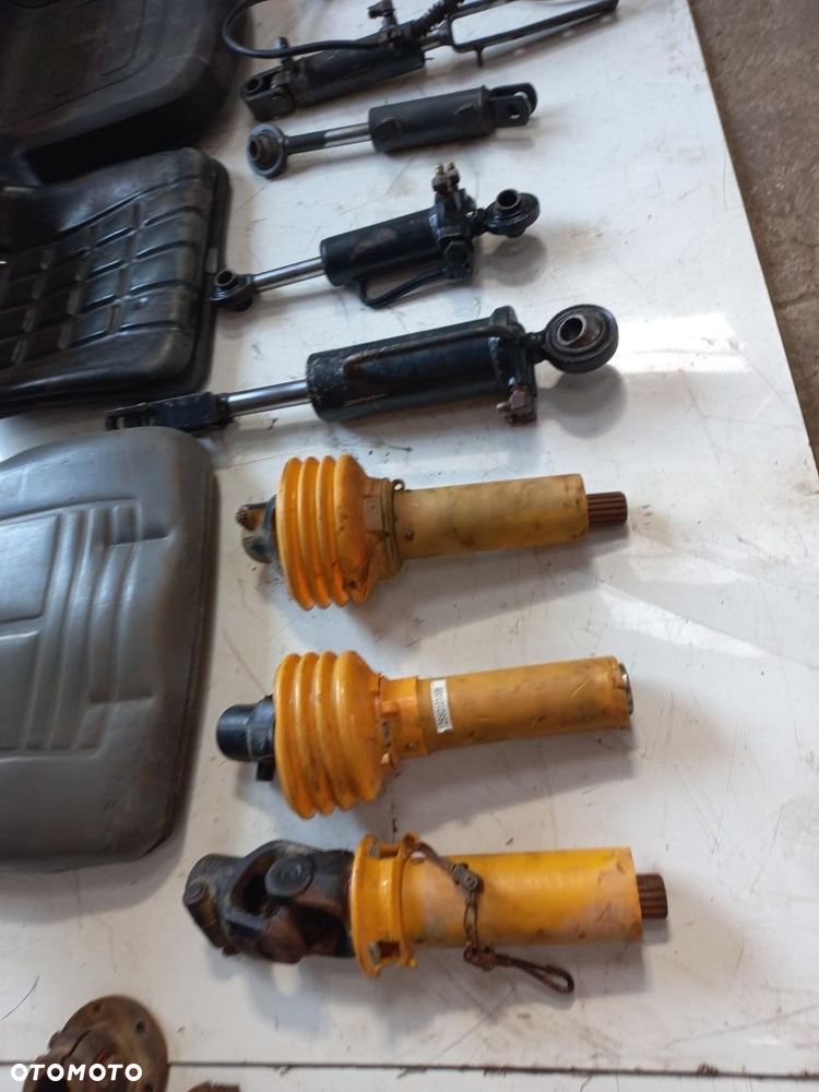 Wał kardana,łącznik wału,krzyżak,widełki,zaczep,tarcza,cięgło hydrauliczne,tłumik,siedzenie,mufa,docisk,kubota,iseki,yanmar,ALT26250401,8000032,Siedzisko,drążek - 8