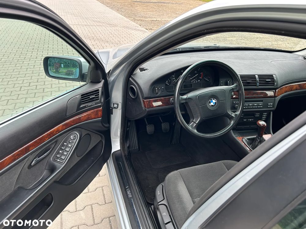 BMW Seria 5 525tds - 21