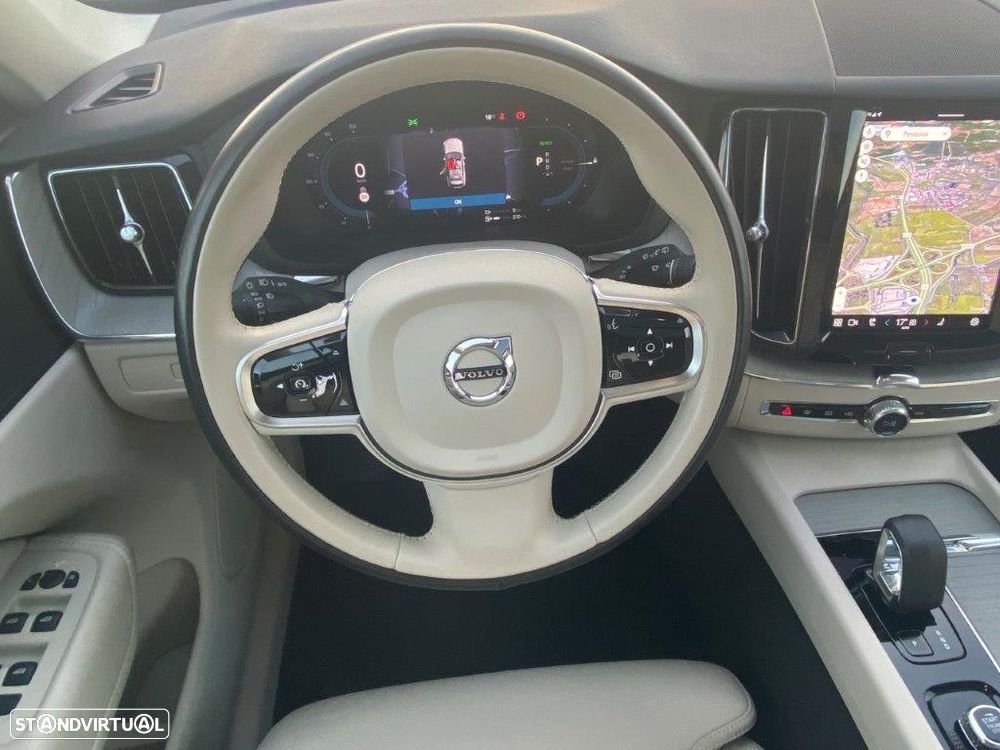 Volvo XC 60 2.0 T6 PHEV Plus Bright - 9