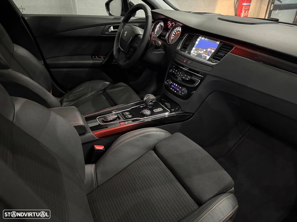 Peugeot 508 RXH 2.0 HDi Hybrid4 2-Tronic - 11