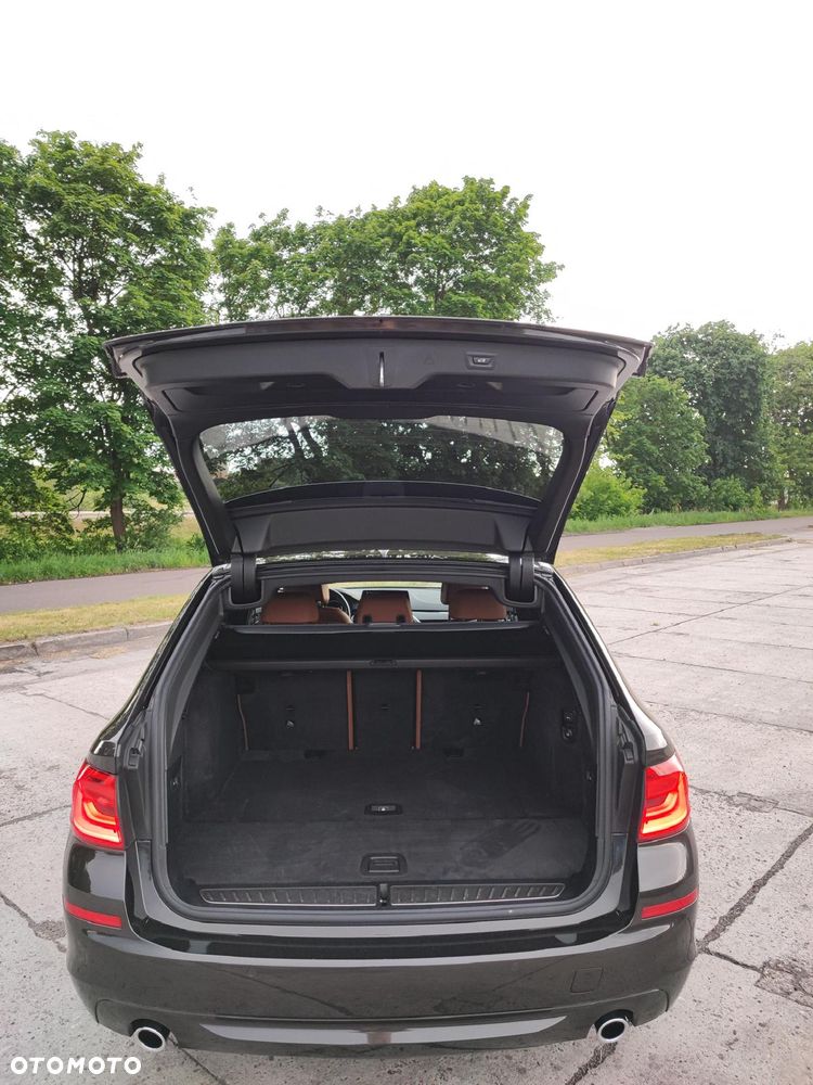 BMW Seria 5 520d - 23