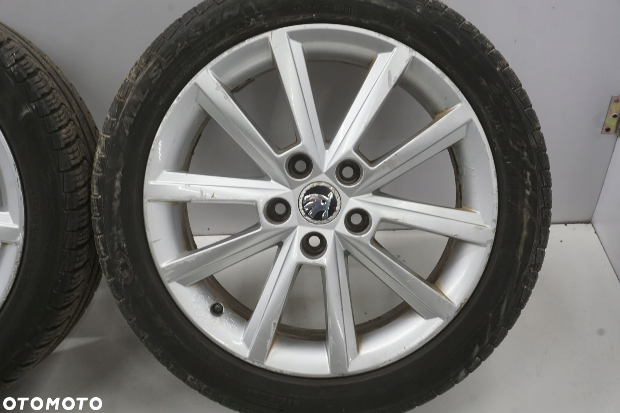 SKODA OCTAVIA III 14R FELGI ALUMINIOWE 17" 5X112 ET49 5E0601025E - 13