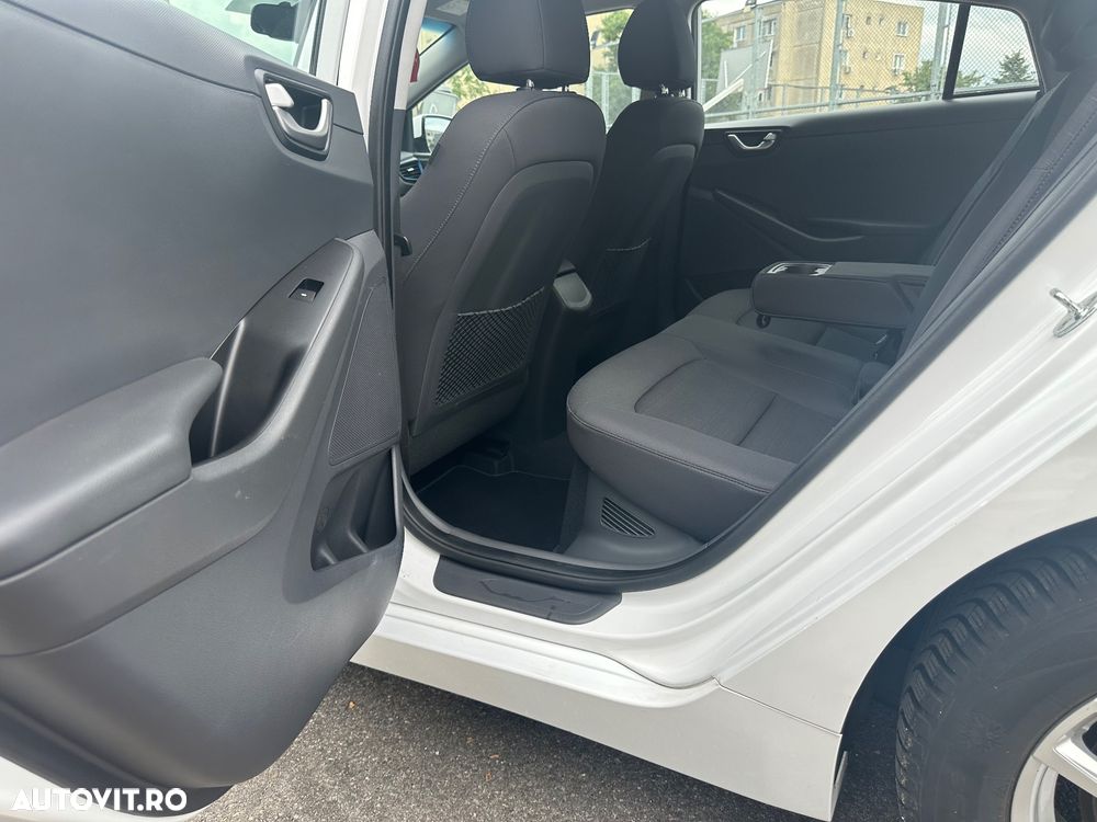 Peugeot 308 1.6L 180 EAT8 PHEV Active - 4