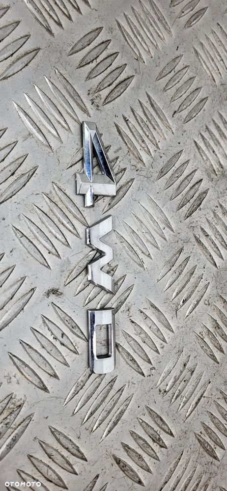 Ssangyong Musso Emblemat Klapy Bagażnika - 9
