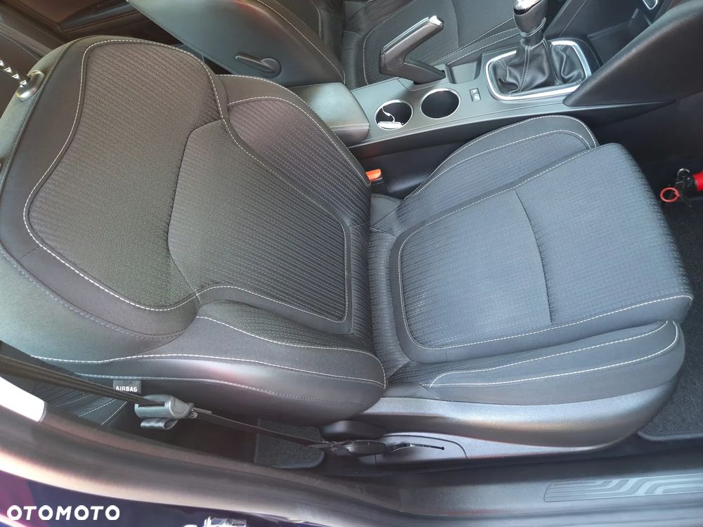 Renault Megane 1.3 TCe FAP Intens - 34