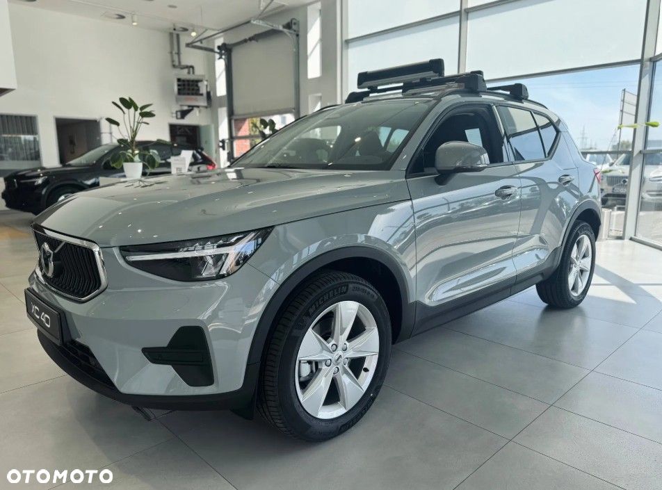 Volvo XC 40 B3 Essential - 1