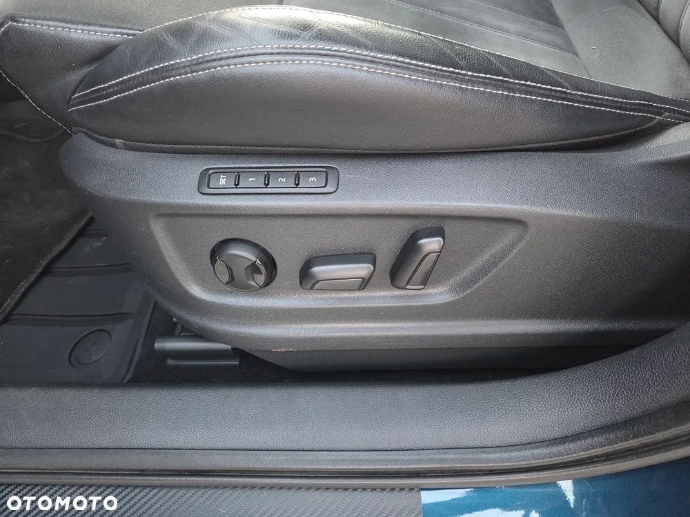 Skoda Karoq 1.5 TSI ACT DSG Style - 12