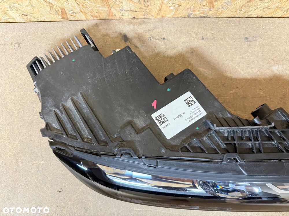 REFLEKTOR LAMPA LED BMW 7 i7 G70 SWAROVSKI CRYSTAL PRAWA ORYGINAŁ 9879936 - 9