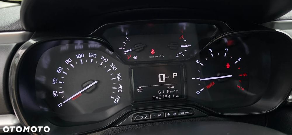 Citroën C3 1.2 PureTech Shine EAT6 - 15