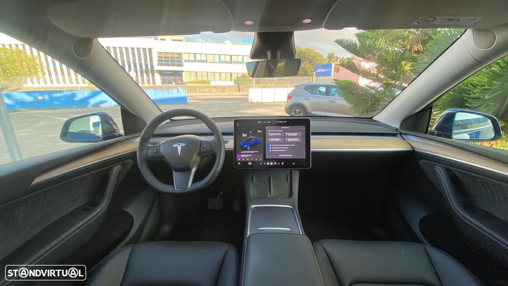 Tesla Model Y Standard - 28