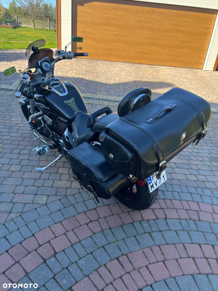 Suzuki Boulevard - 8