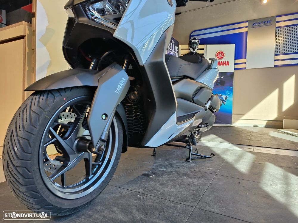 Yamaha X-Max 300 Techmax+ - 5