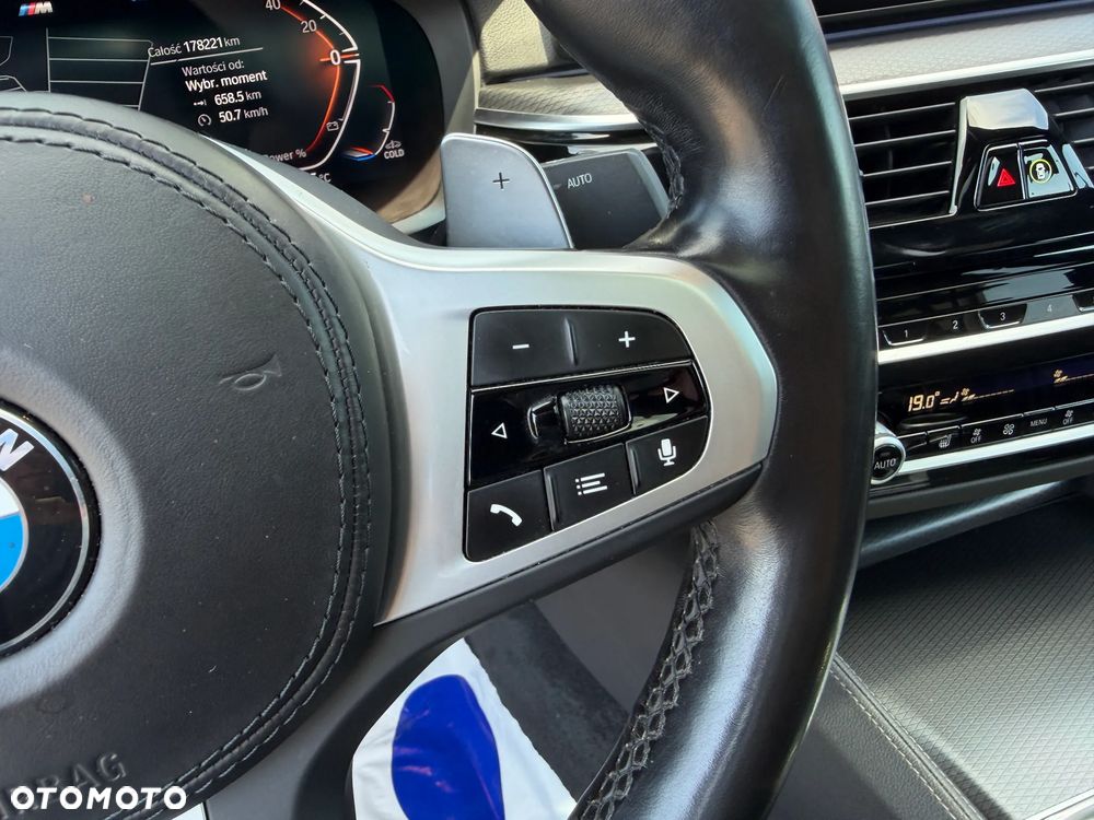 BMW Seria 5 520d xDrive MHEV M Sport sport - 26