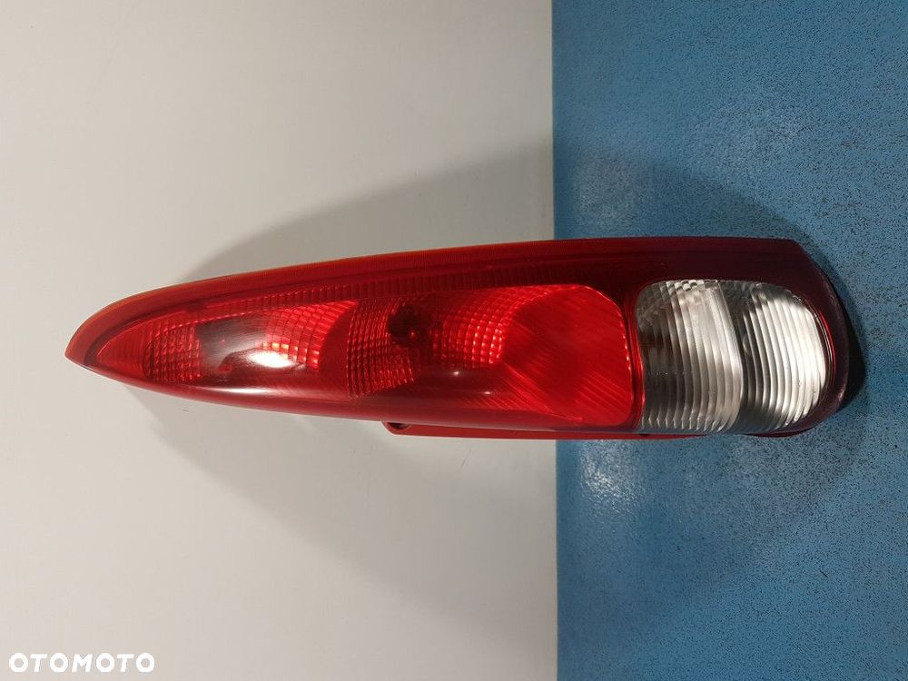 CHEVROLET REZZO I LAMPA TYŁ PRAWA ZEWNĘTRZNA - 1