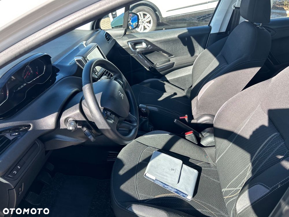 Peugeot 208 1.2 PureTech Active - 9