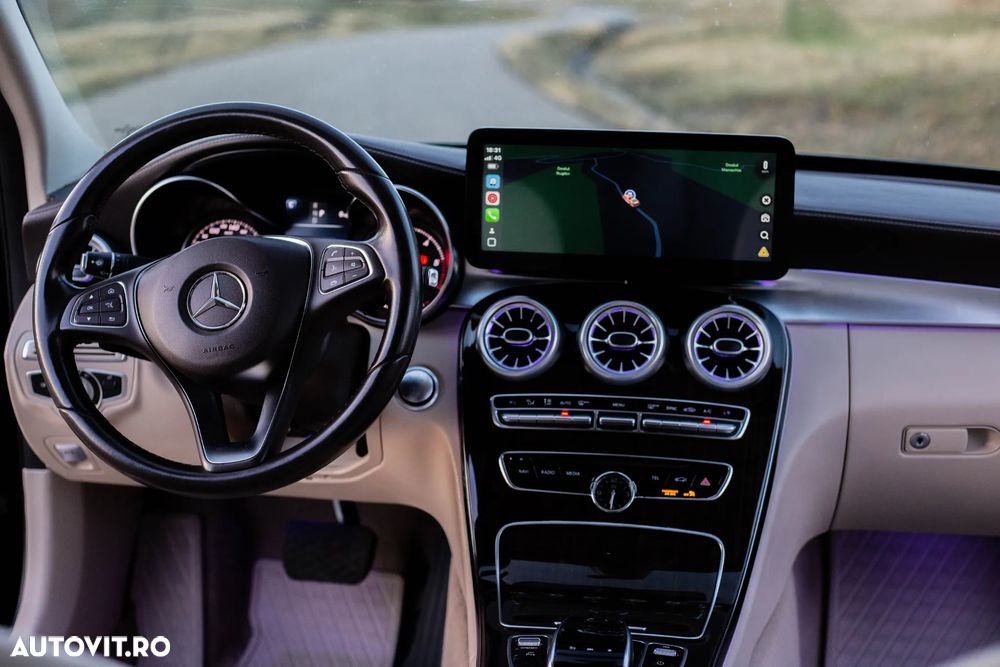 Mercedes-Benz C 220 d 4Matic 9G-TRONIC AMG Line - 27