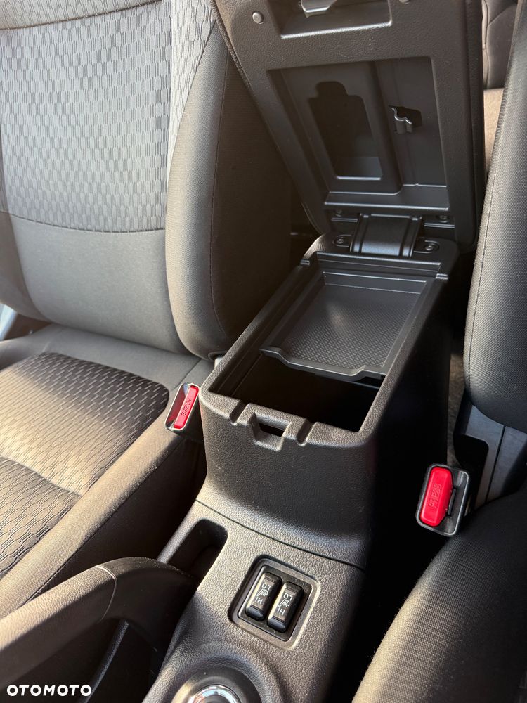 Mitsubishi Outlander 2.2 DI-D 4WD Intense - 32