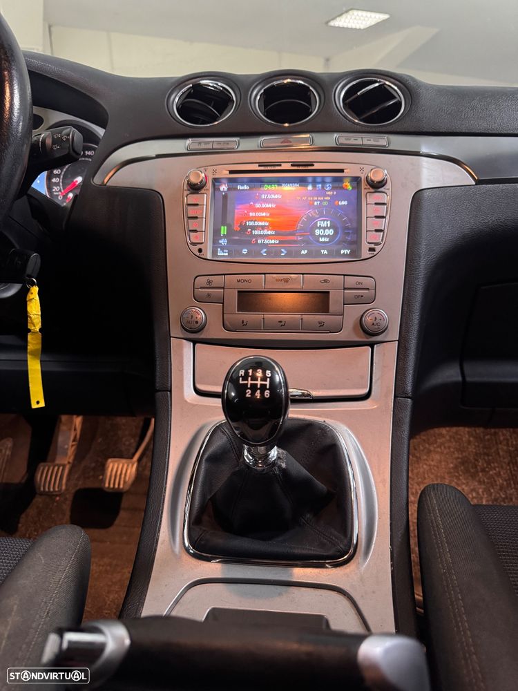 Ford S-Max 1.8 TDCi Titanium 7L - 14