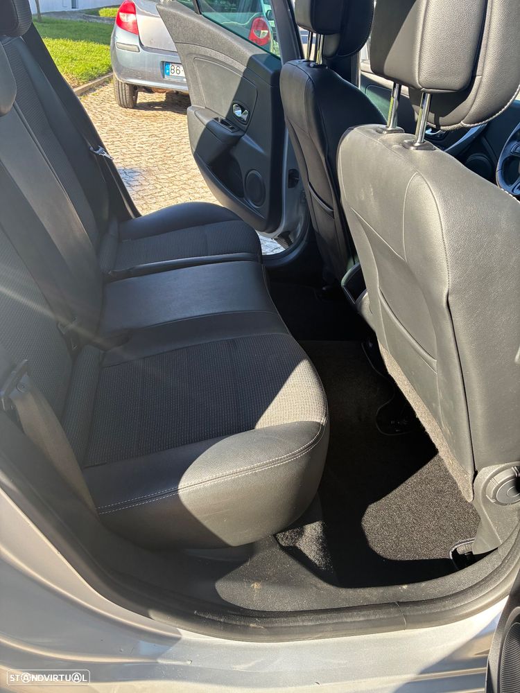 Renault Mégane Sport Tourer 1.5 dCi GT Line - 27