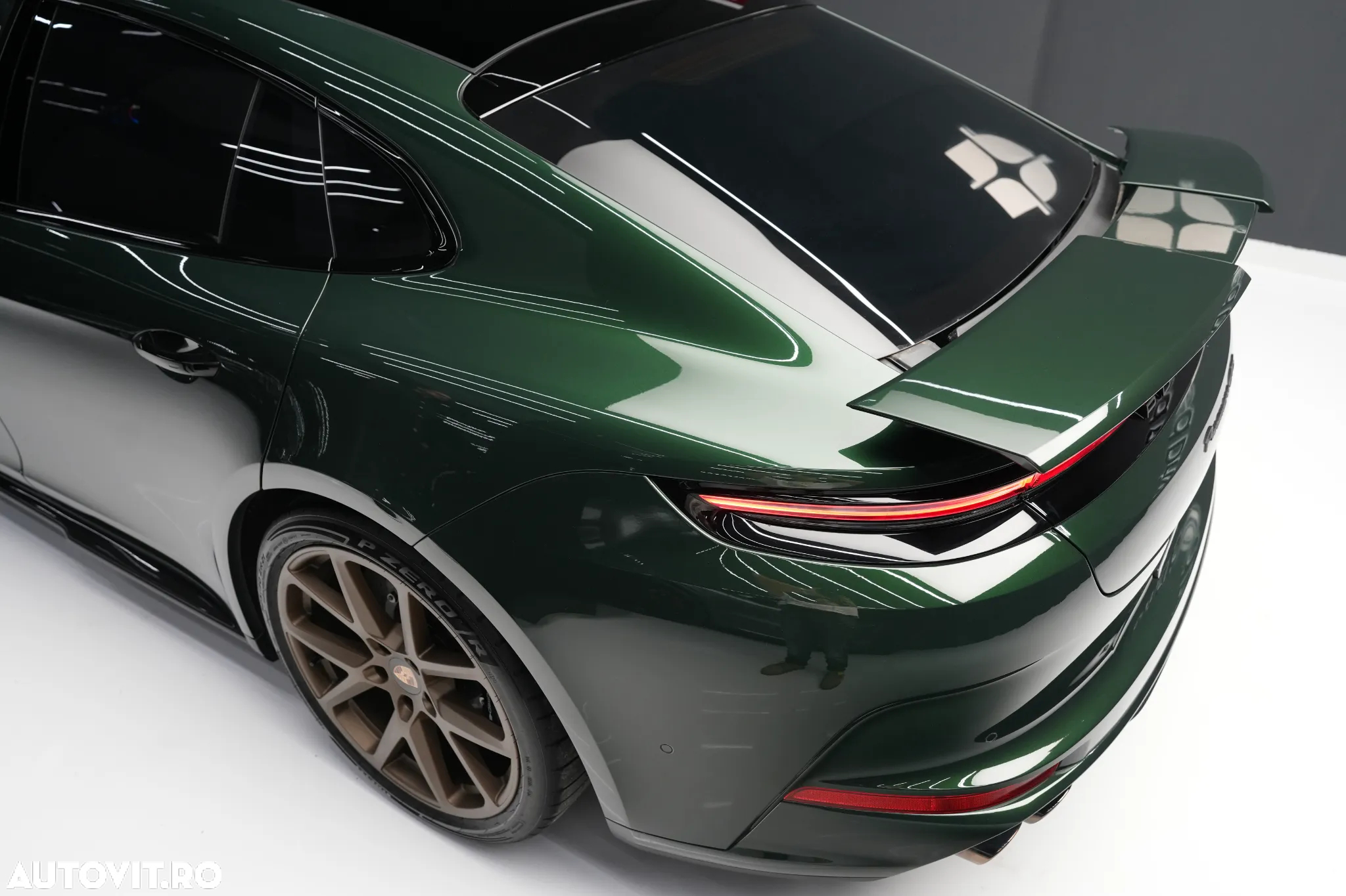 Porsche Panamera GTS - 4