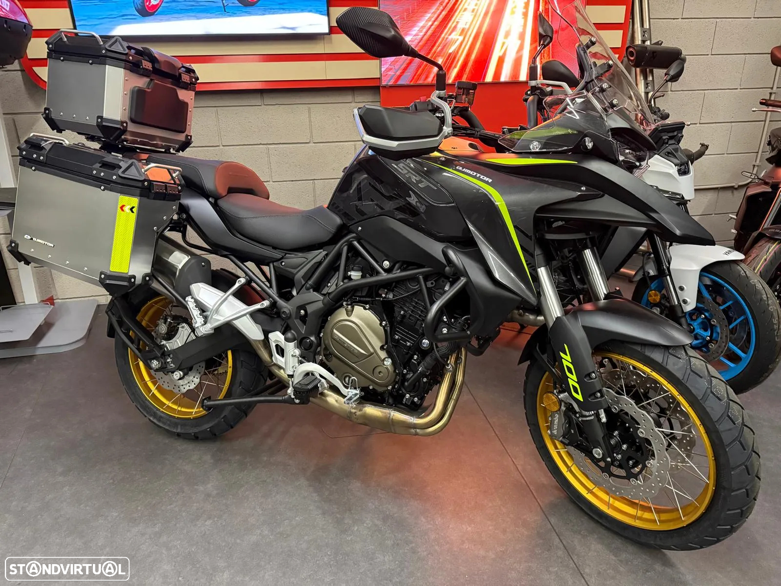 QJ Motor SRT 700X Trail Brembo - 2