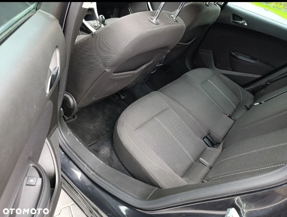 Opel Astra 2.0 CDTI DPF Sport - 12