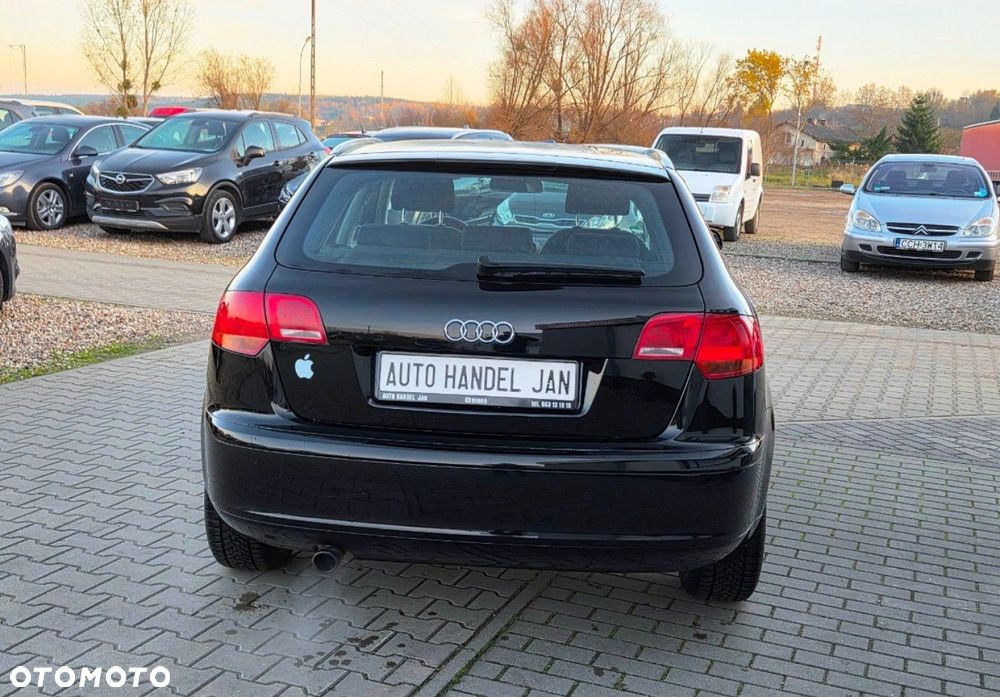 Audi A3 Sportback - 17