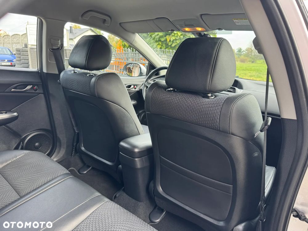 Honda Civic 1.4 i-VTEC Sport - 34