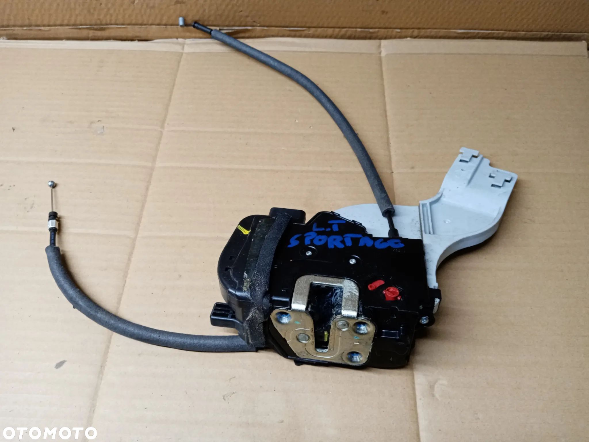 Zamek lewy tył tylny lewy 7 PIN Kia Sportage III 3 81410-3U010 - 1