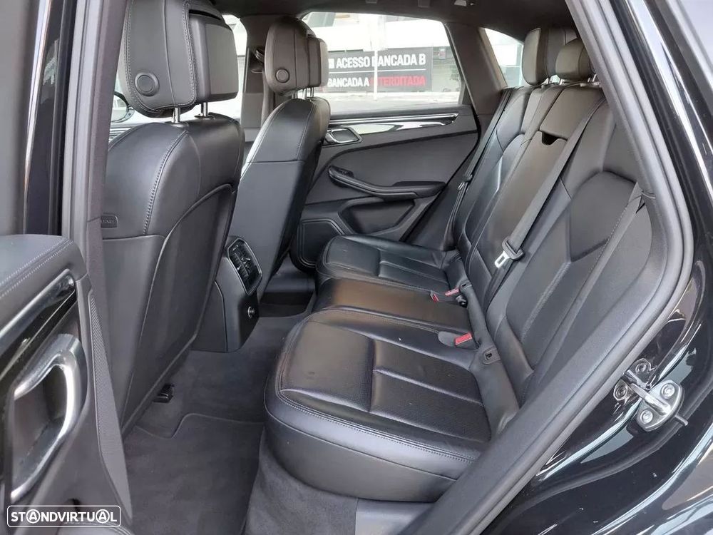 Porsche Macan S - 23