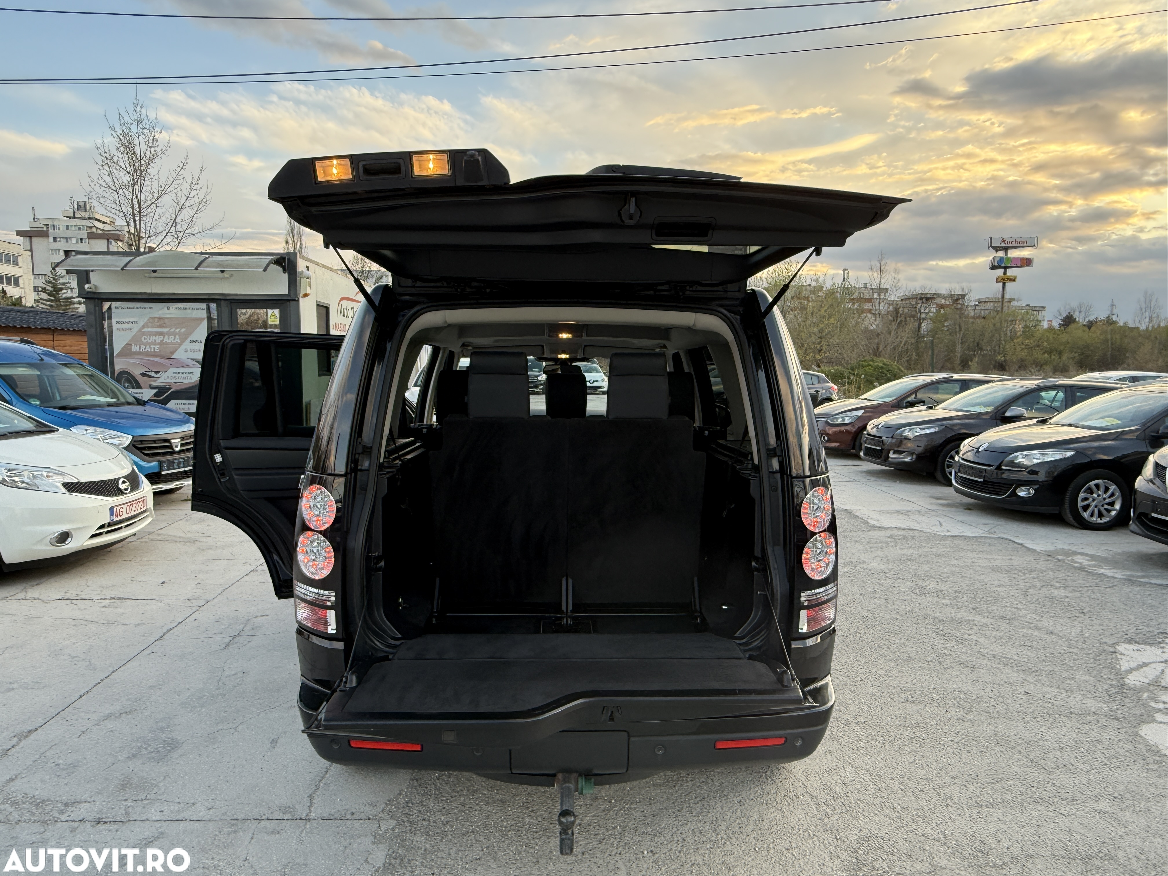Land Rover Discovery 4 3.0 L SDV6 HSE Aut. - 16