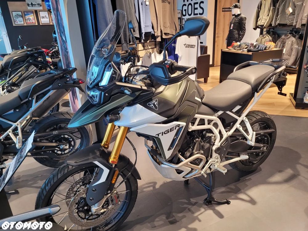 Triumph Tiger - 2