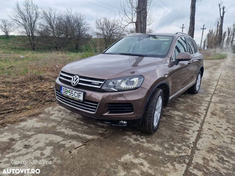 Volkswagen Touareg 3.0 Hybrid Automatik - 2