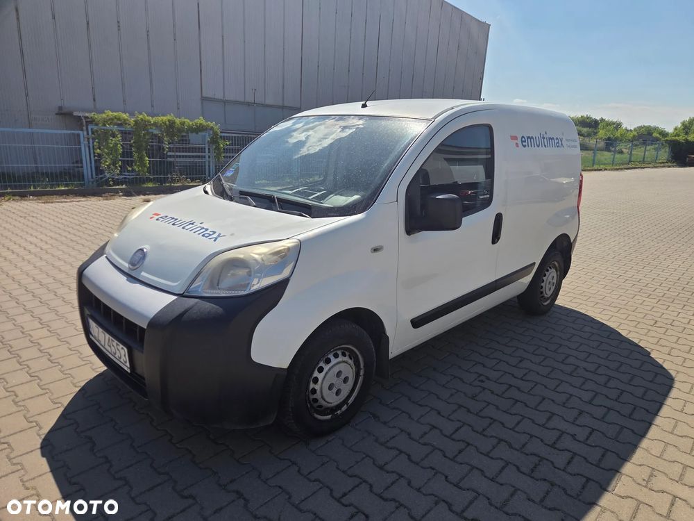Fiat Fiorino Kombi Base - 1