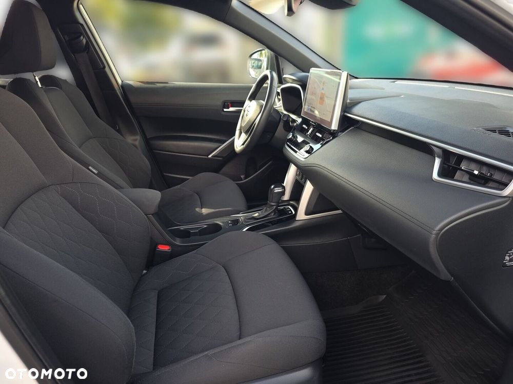 Toyota Corolla Cross - 9